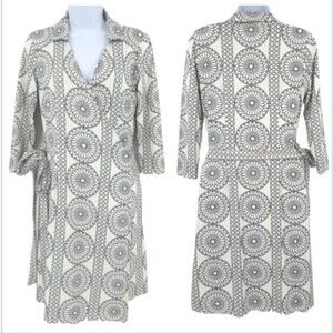 J. Mclaughlin Lila Wrap Dress Catalina Cloth Medallion Print Black White XS